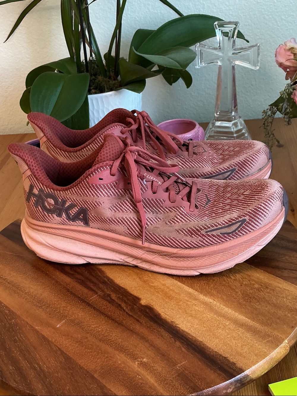Hoka Women's Clifton 9 Cushioned Running Shoes 12